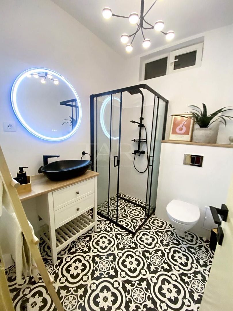 Vand apartament 2 camere, Centru,  finisaje de lux - Poză 7