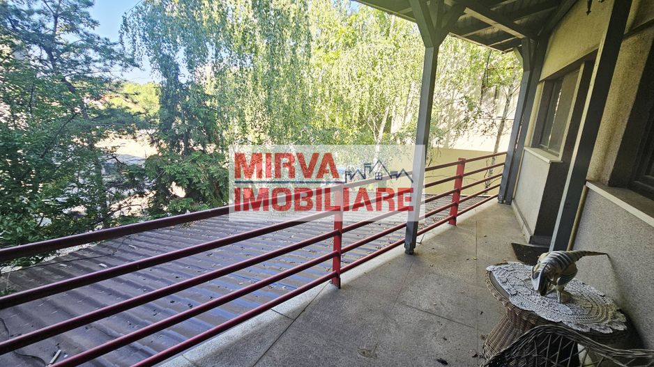 🏡 Casă deosebită – 2 unități locative, 6 dormitoare, zona Albert - Poză 111