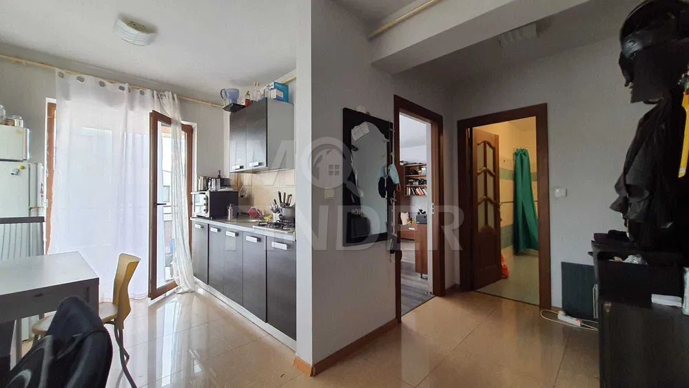 Apartament etaj 1 cu Parcare bloc tip vila zona Iulius Mall - Poză 2