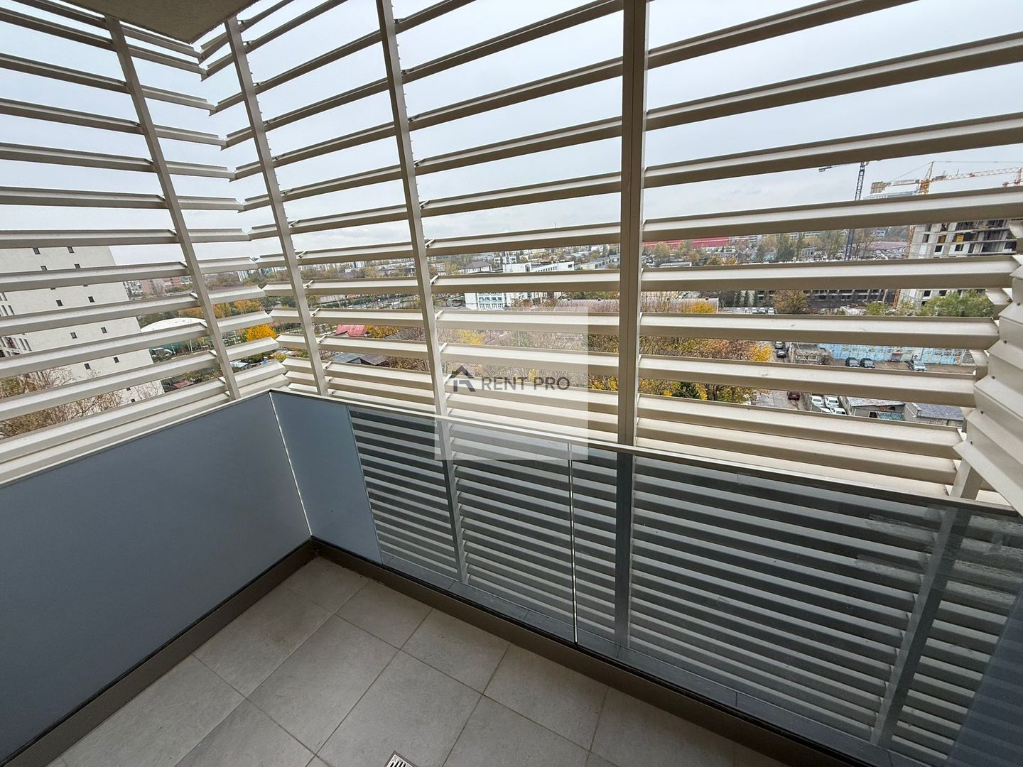 Premium 2 Camere Exigent Plaza Residence 65 Mp Lujerului - Poză 13