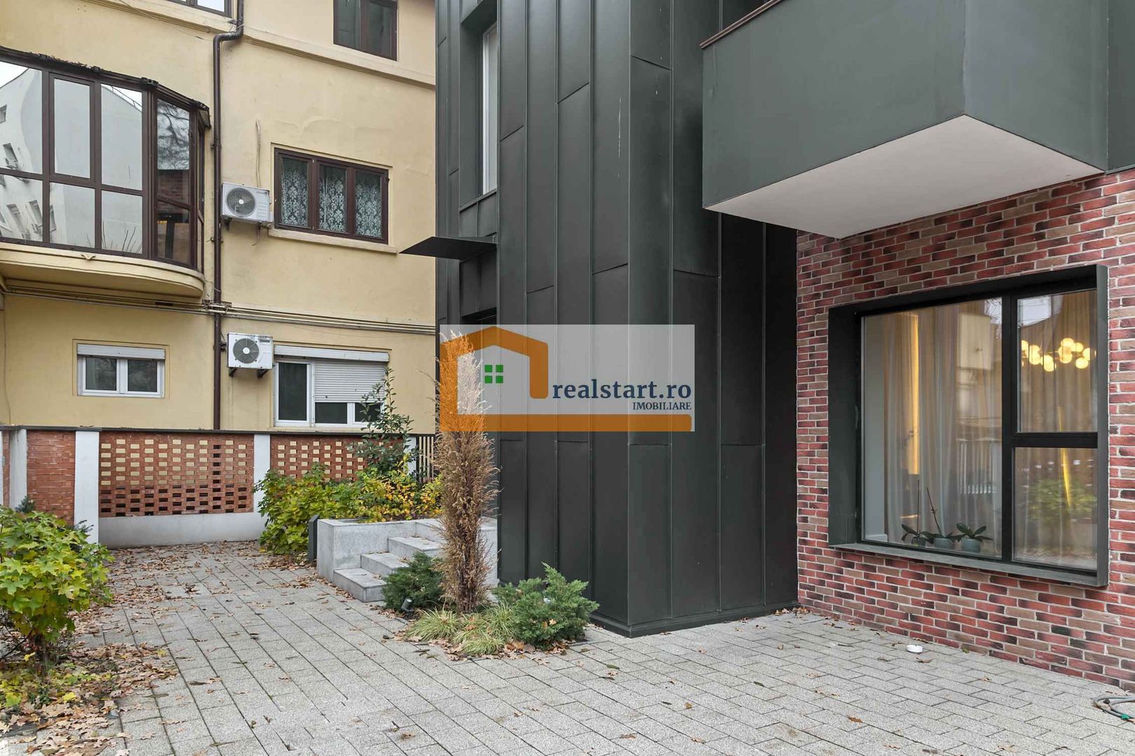 Vila individuala, acces metrou, 10 locuri parcare - Poză 41