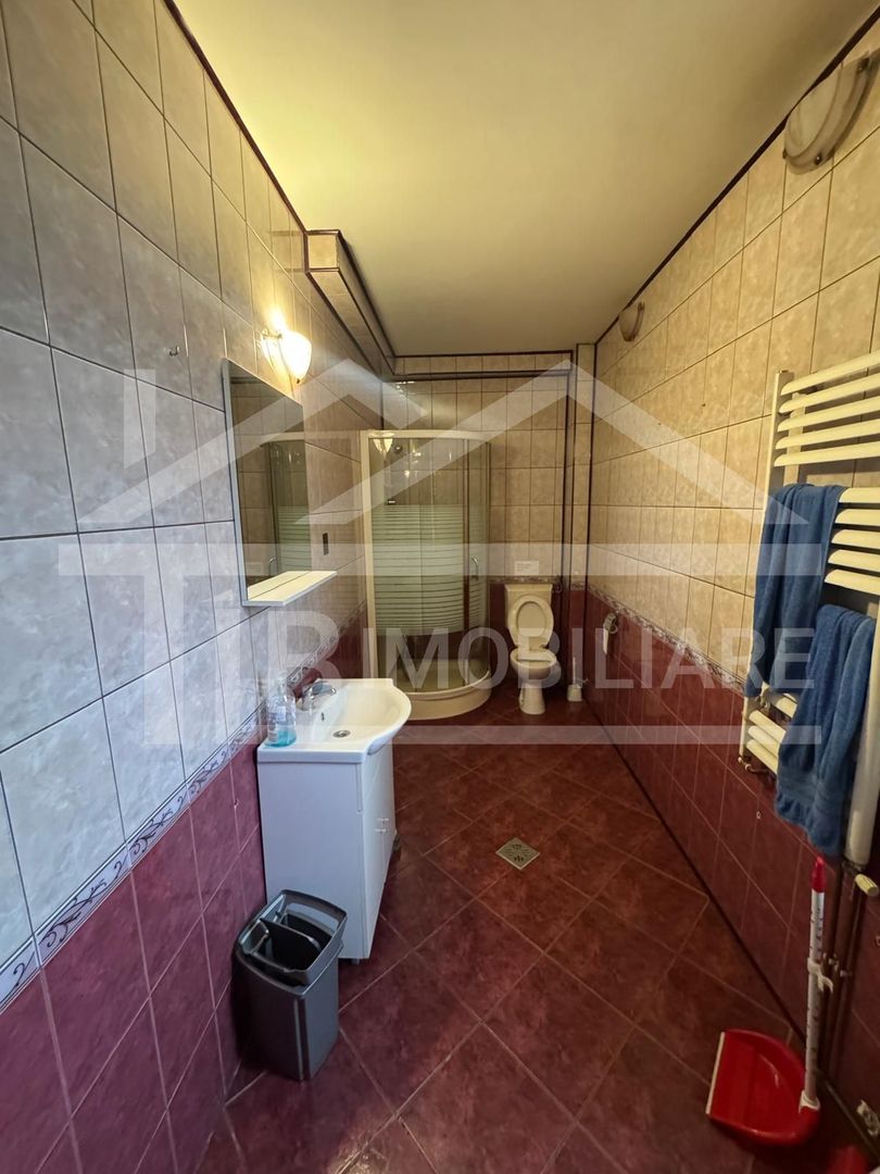 Vila cu 6 camere, 420mp,  teren 720mp, parcari, Zona Shopping City - Poză 26