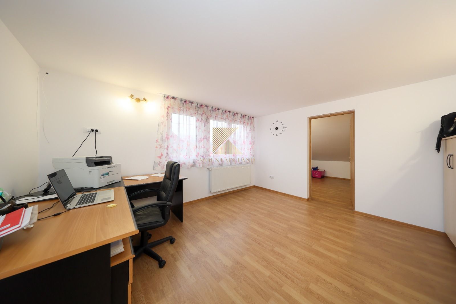 Proprietate mixtă cu spațiu comercial și locuință, Cristian - Poză 10