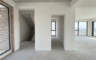 Casă generoasă cu panoramă și 256 mp terasă circulabilă - Poză 12