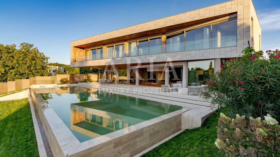 VILA FRONTLAKE SNAGOV – acolo unde arhitectura întâlnește libertatea - Poză 19