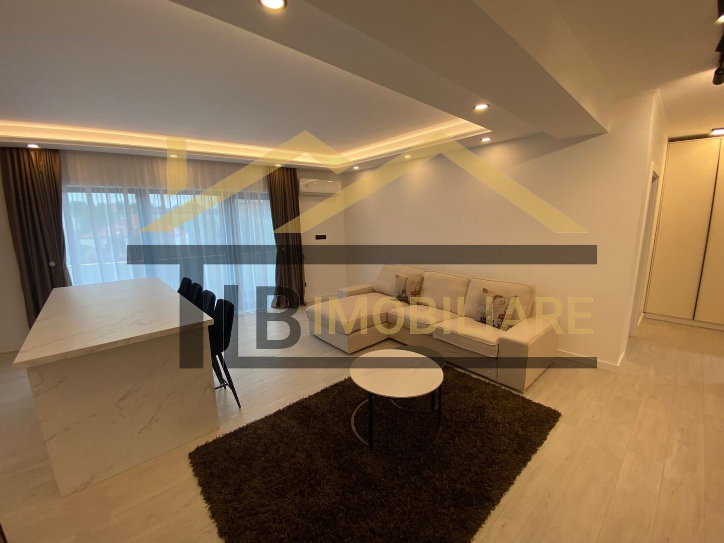 Apartament de 3 camere, lux, parcare, 75mp, zona Centrala - Poză 2