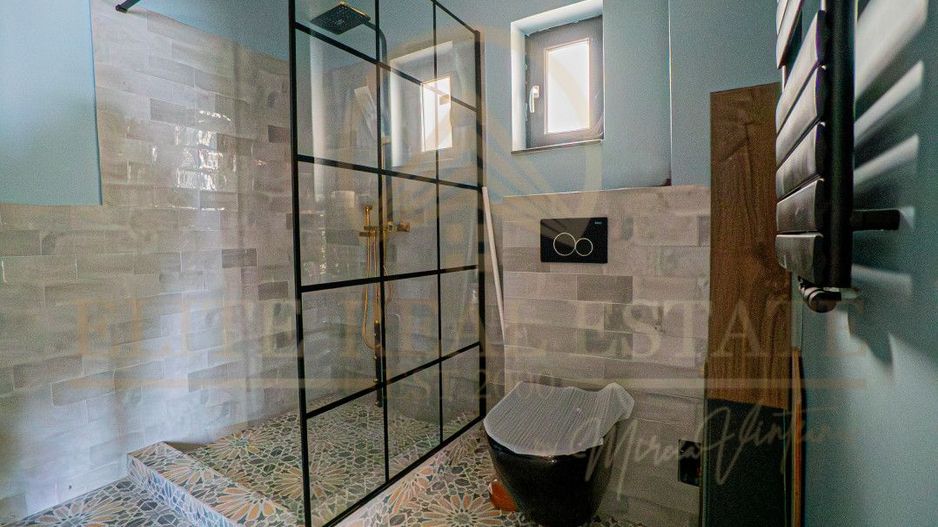 Năvodari - Casă exclusivistă cu ponton privat – Primul rând la lac - Poză 17