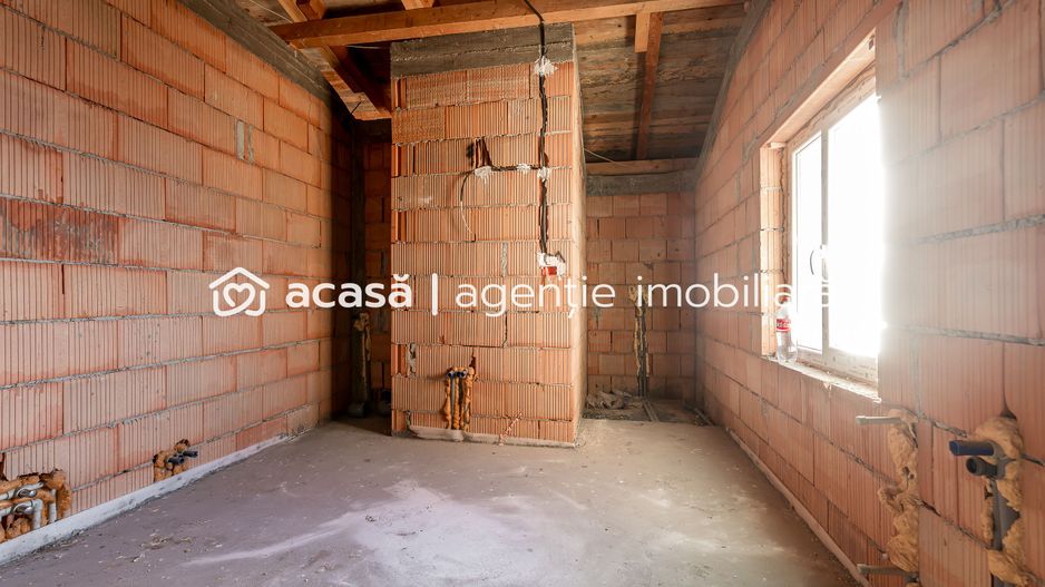 Casă nouă cu etaj semifinalizată în Aradul Nou - Poză 6