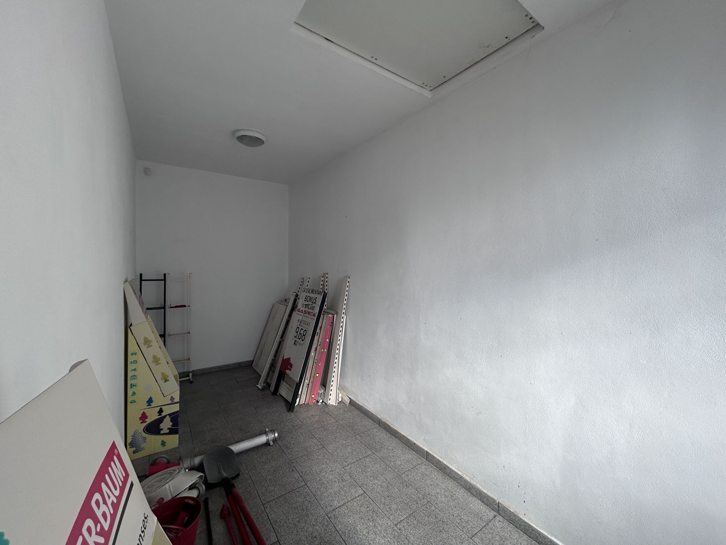 Spațiu comercial de închiriat - Poză 9