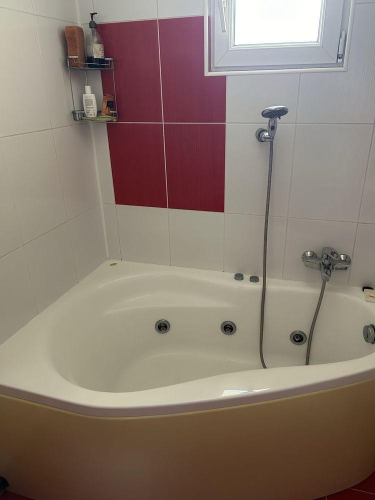 3 camere decomandat, centrala proprie, parcare inclusă, AC în fiecare cameră - Poză 6