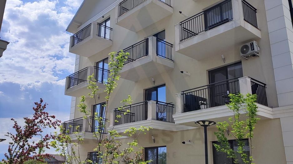 Studio 41 mp bucatarie inchisa balcon si parcare privata in Selimbar - Poză 8