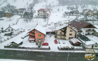 In regiune pitoreasca, cu view montan, Moeciu de Jos, Bran, Brasov - Poză 5