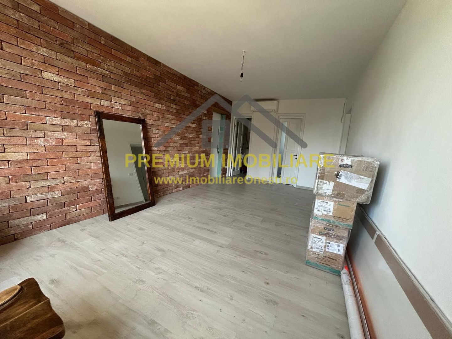 Apartament 3 camere de vanzare - Poză 2