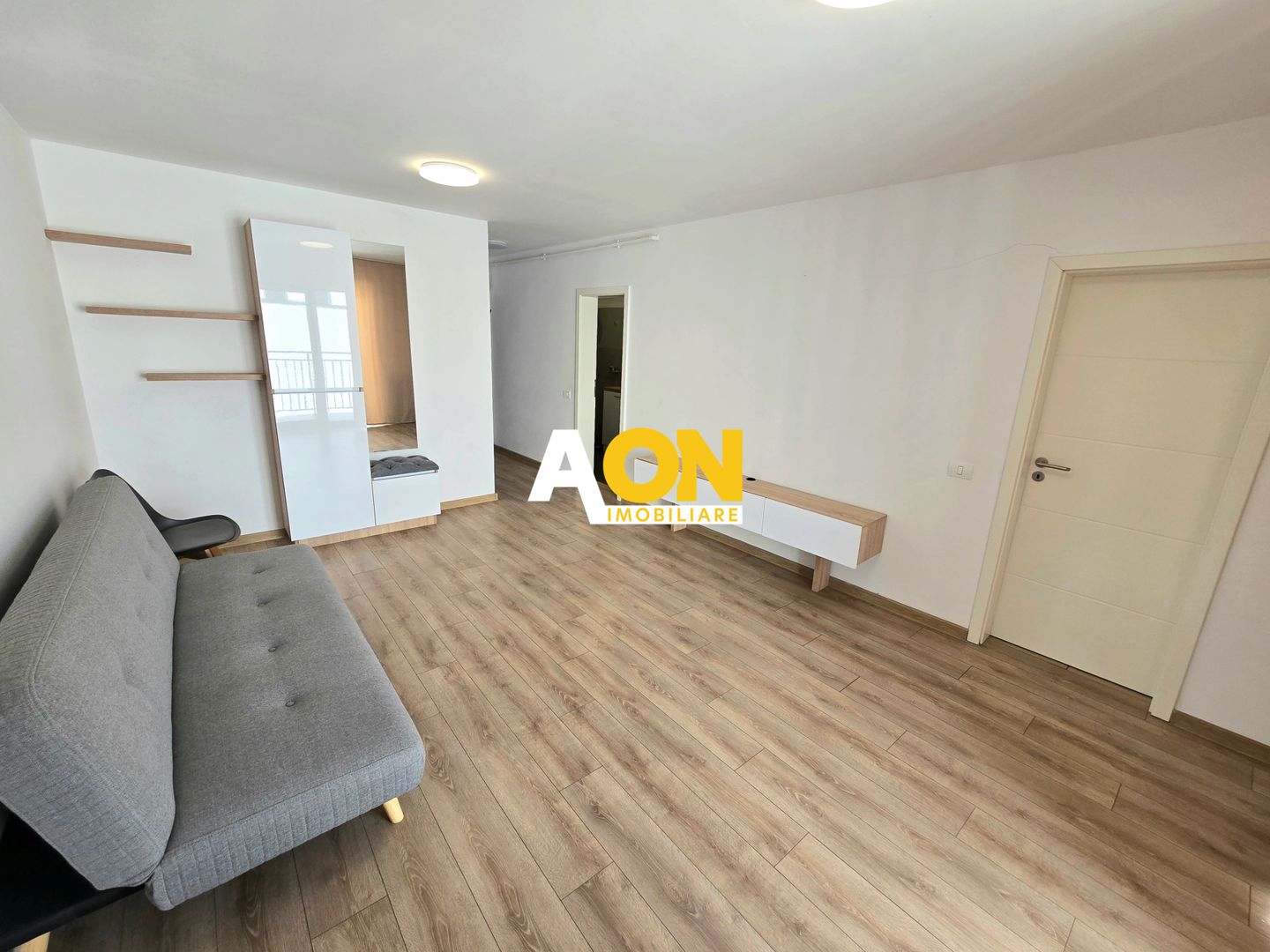 Apartament cu 2 Camere, Bloc Nou, Complet Mobilat, Zona Schit - Poză 2