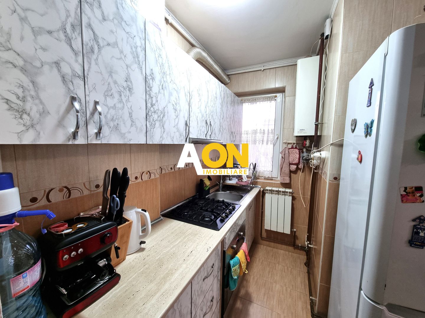 De vanzare apartament 3 camere, etaj intermediar, Cetate - Poză 5