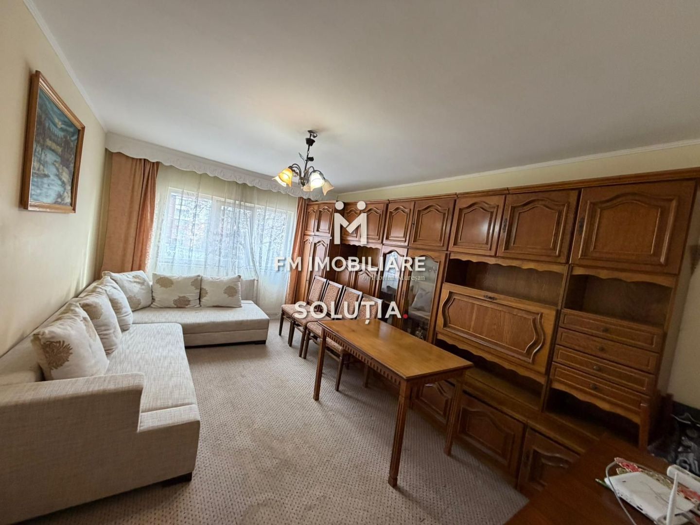 De închiriat apartament 2 camere, decomandat, situat la etajul 2. - Poză 1