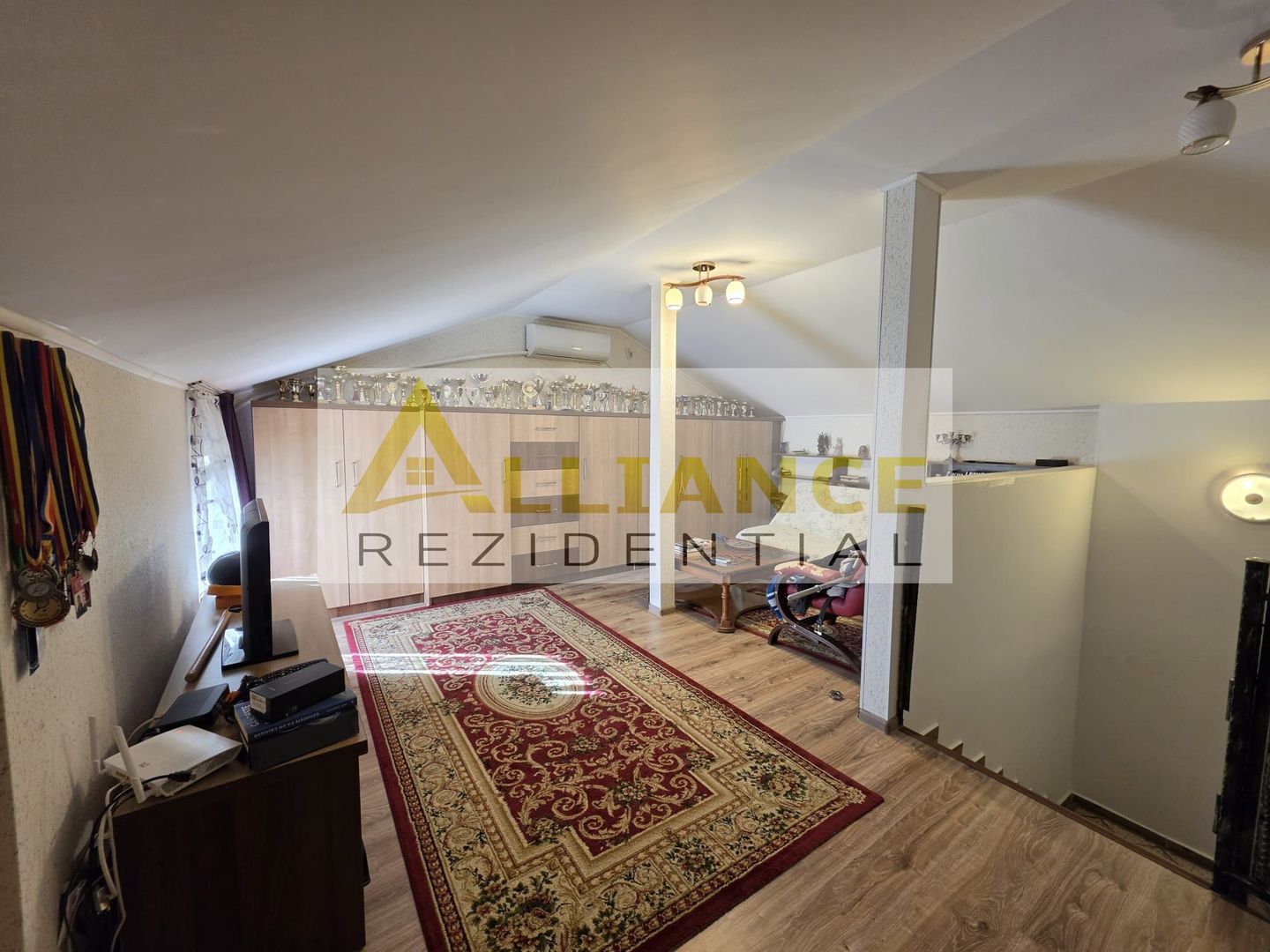 Primarie Popesti| Casa P+1+M | 5 camere| 120 mp utili | Curte 65 mp | - Poză 11