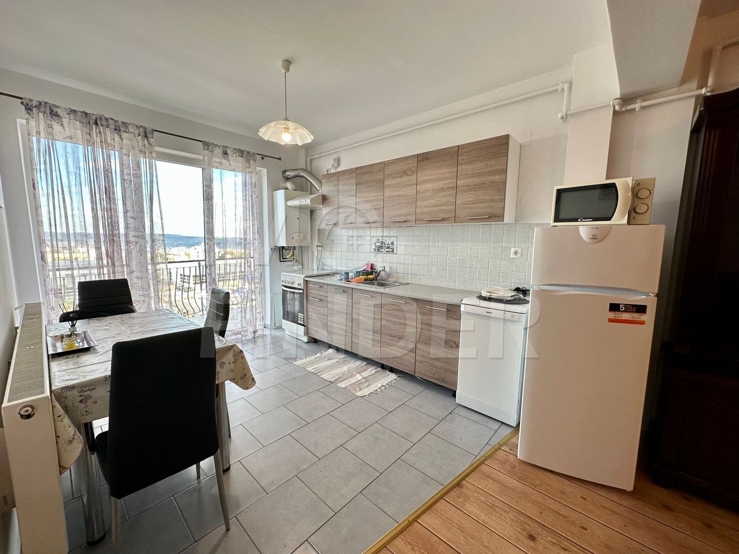 Apartament 2 camere, Buna Ziua, zona Calea Turzii, parcare - Poză 1