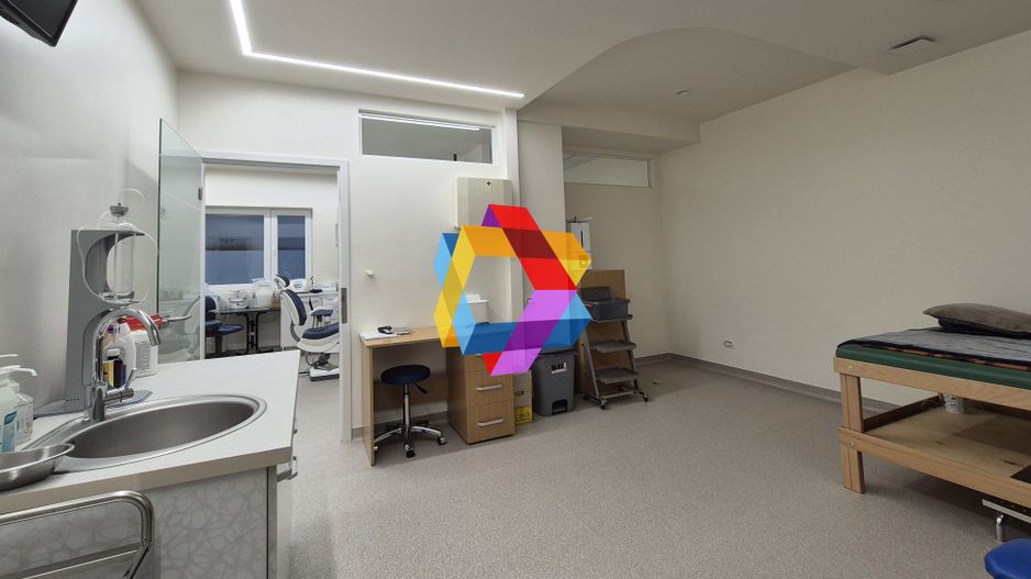 Clinica medicala finisaje premium - 196 mp - Poză 9