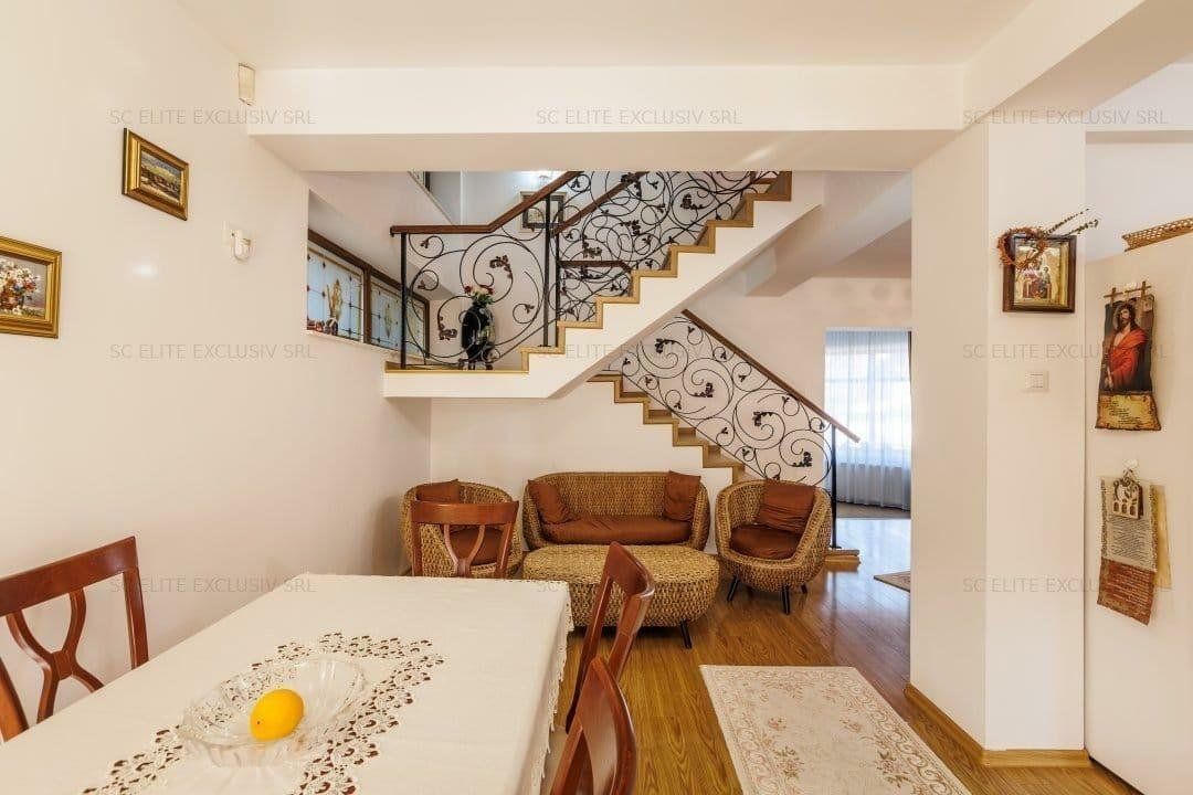 Vila unicat aproape de lac - Poză 12