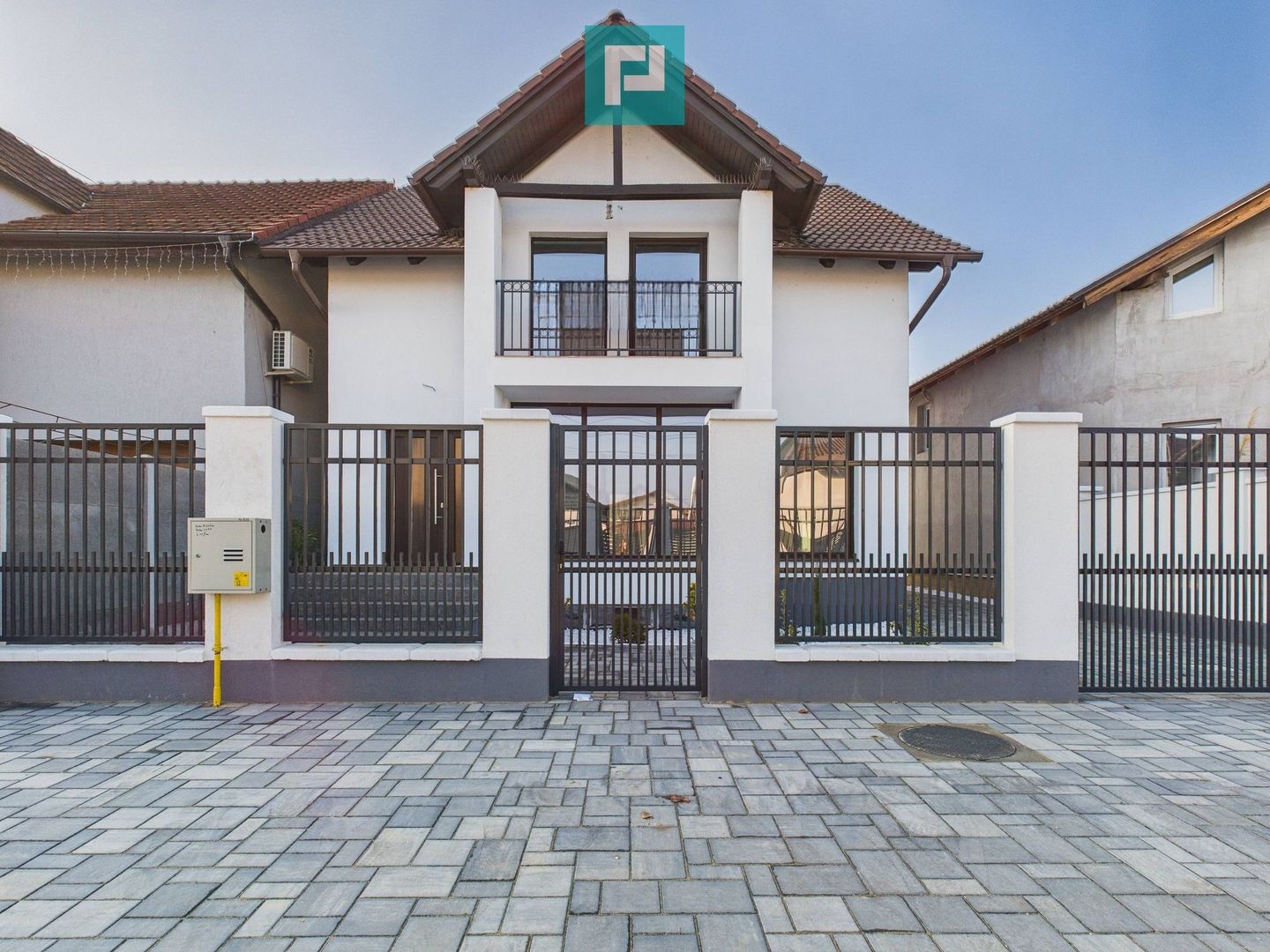 Casa cu 5 camere in Livada - Poză 1