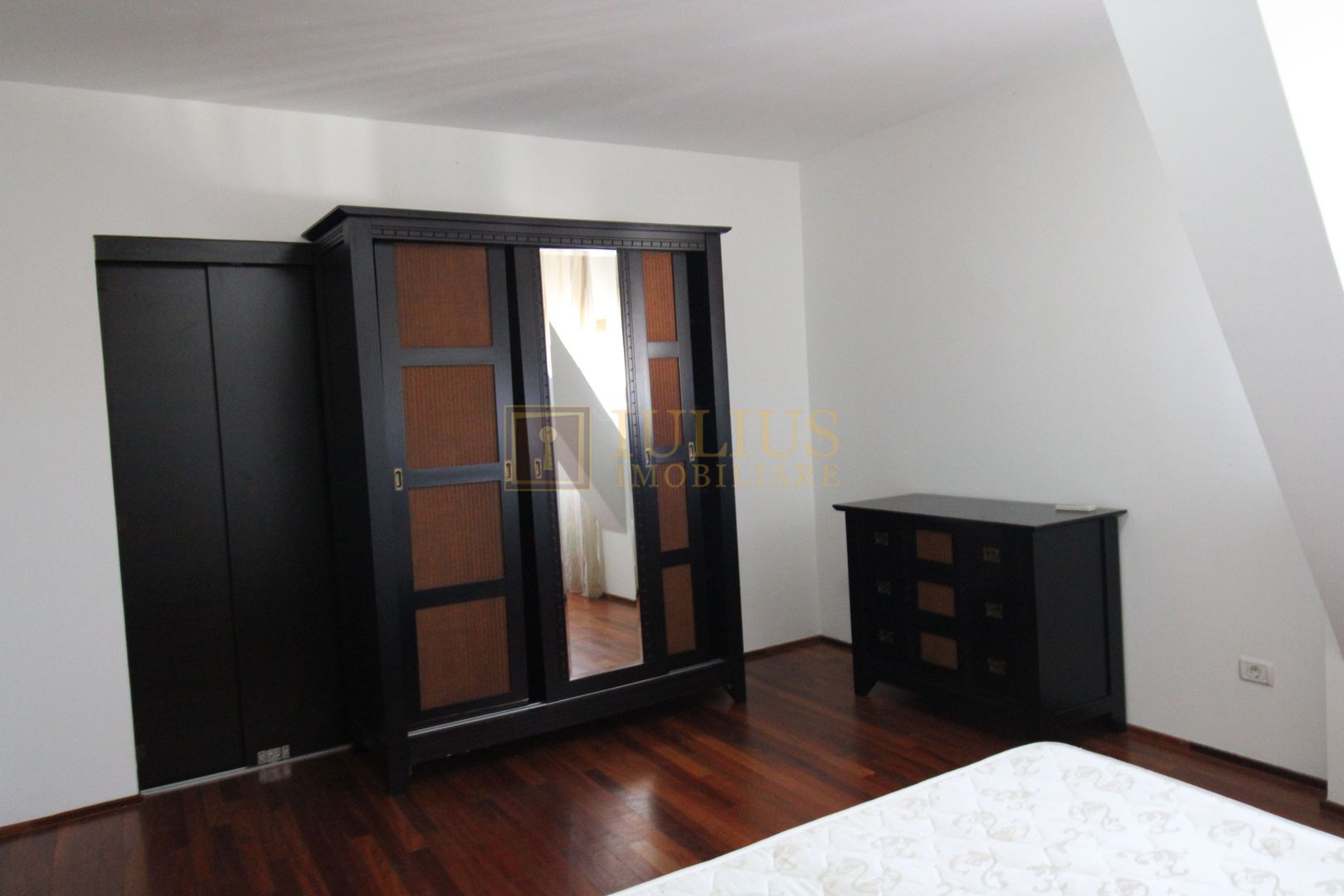 3 camere ideal familie sau studenti, se accepta animale de companie - Poză 9