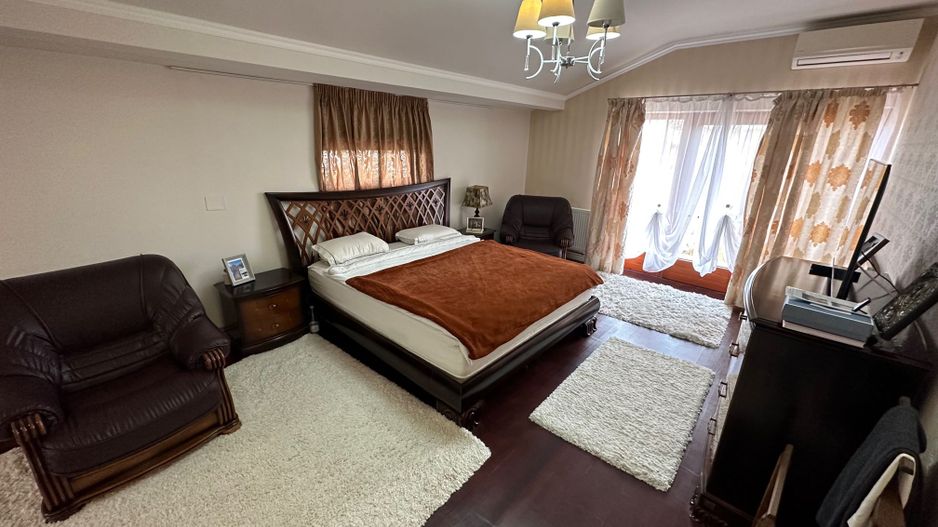 Casa la artera pretabilă Clinica medicala / birouri - Poză 22