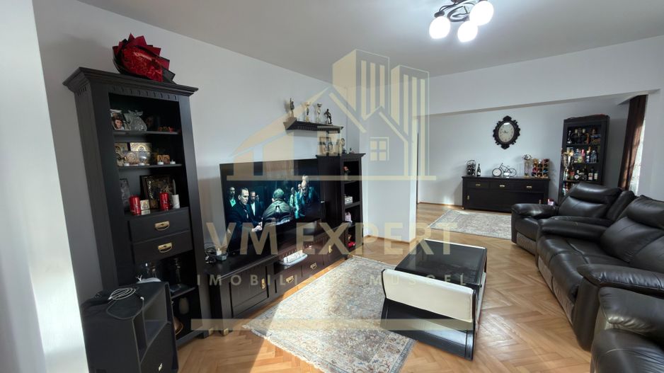 VILA S+P+E-306 MP, TEREN 2078 MP, CAMPULUNG - Poză 72