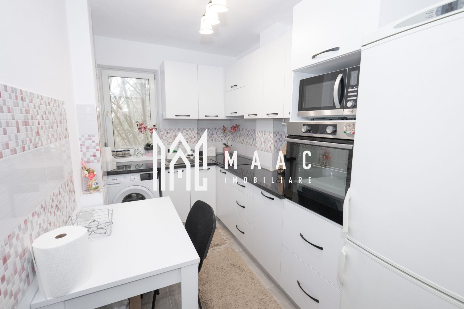 Apartament de vânzare cu două camere  etaj 2 zona Gării - Poză 2