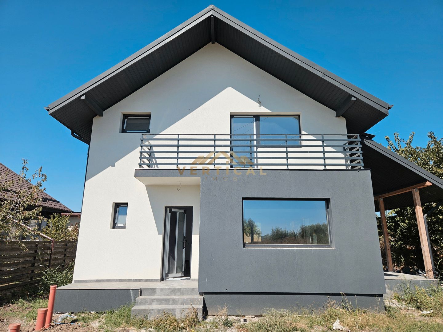 Vila deosebita la iesire din comuna Berceni - Poză 1