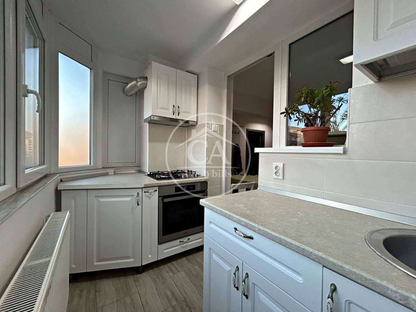 Apartament cu 3 camere de închiriat în zona Nufarul , Oradea - Poză 10