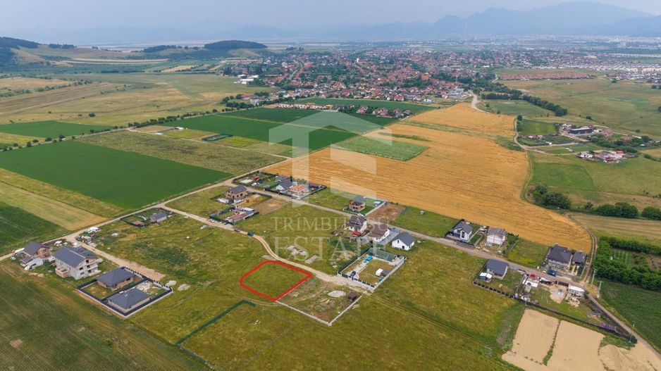 Sanpetru |Teren intravilan 733mp | 3 fronturi stradale - Poză 1