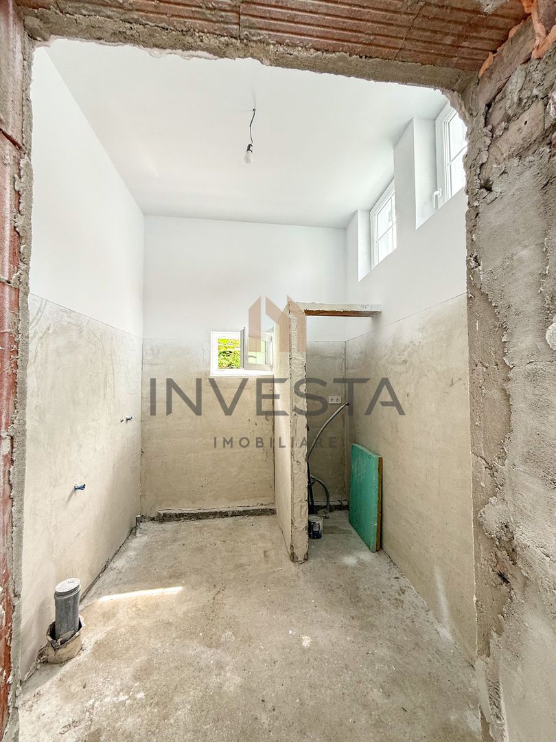 Casa semifinisata de vanzare pe strada Brasov! - Poză 8