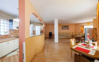 De inchiriat CASA spatioasa si curte proprie Gavana -Alunului - Poză 11