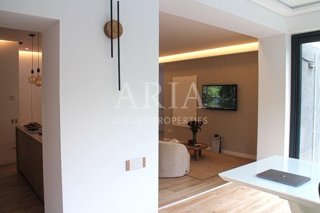 LUXURY APARTMENT WITH GARDEN - Poză 4