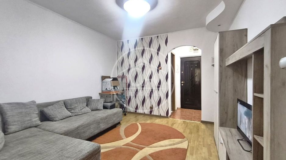 Apartament de vânzare cu 1 camere în zona Iosia, Oradea - Poză 1