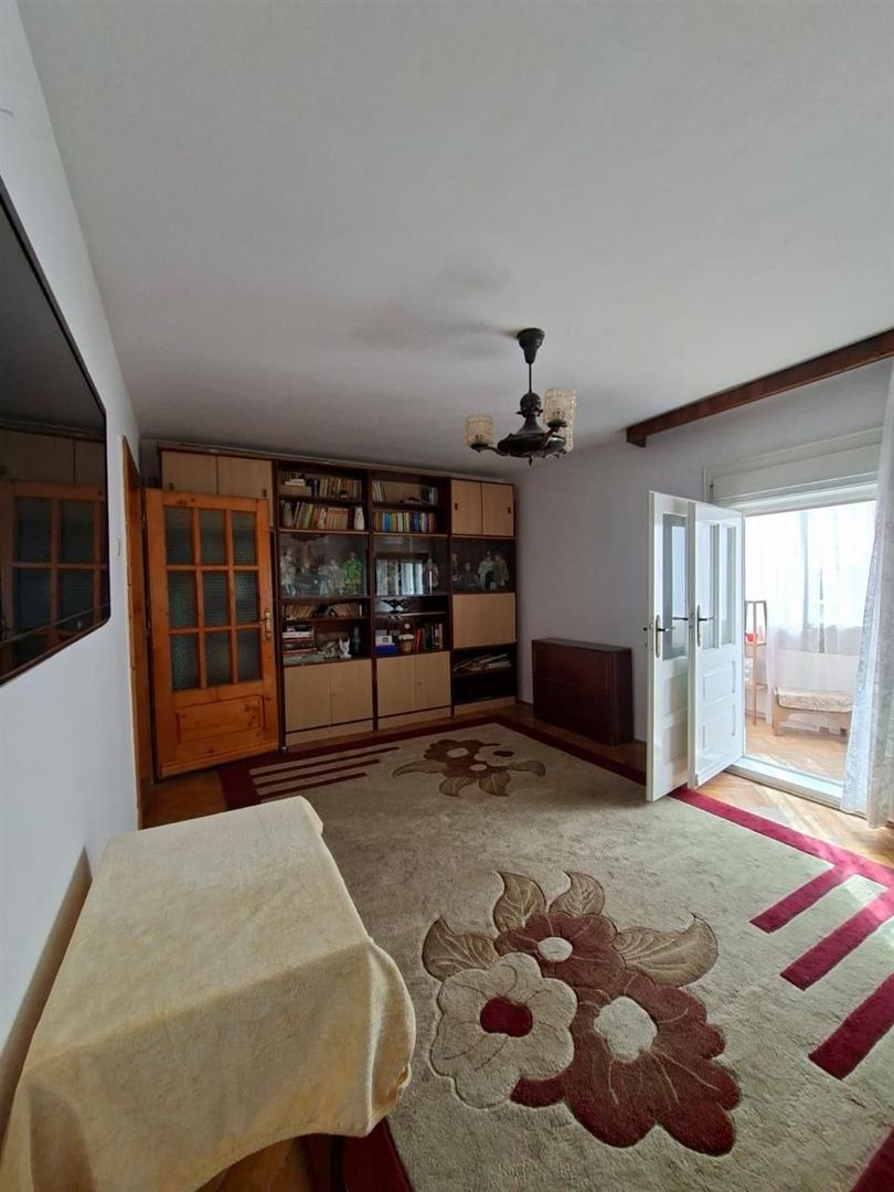 Apartament 3 camere etaj 1 Decebal - Poză 4