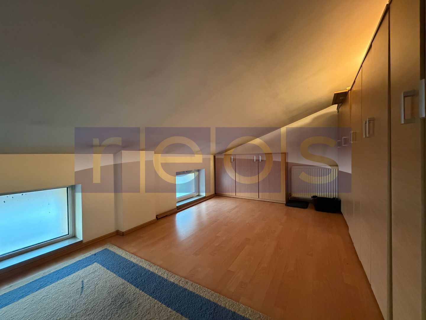 VANARE CASA | 150 MP LOCUIBILI | TEREN 400 MP | PANOURI FOTOVOLTAICE 8 KW | - Poză 13