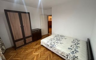 Apartament 2 camere, etaj 3 - zona Cetate - Poză 2