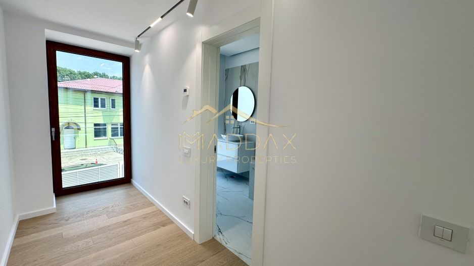 Vila cu 6 camere *575mp* / 2 locuri parcare // Pipera- Iancu Nicolae - Poză 28