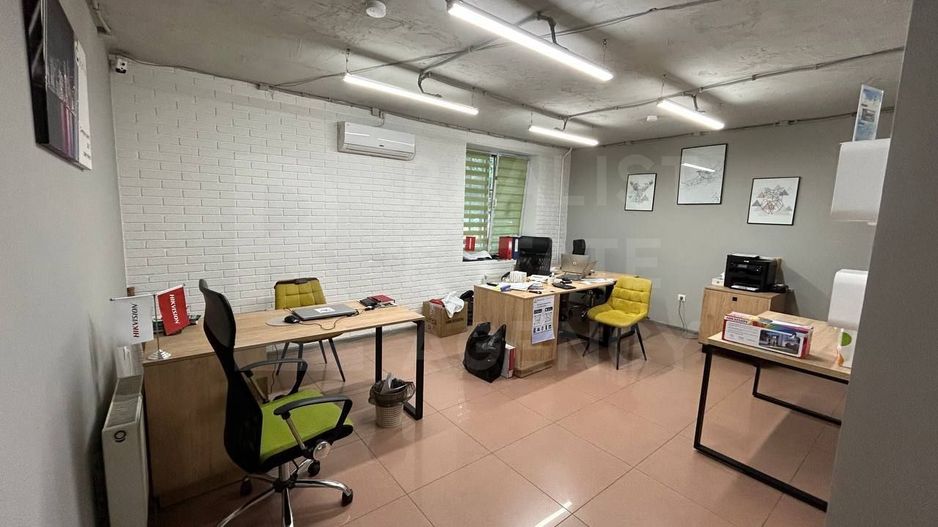 Vânzare, spațiu comercial, 370 mp, str. Mihai Viteazul, Bălți - Poză 4