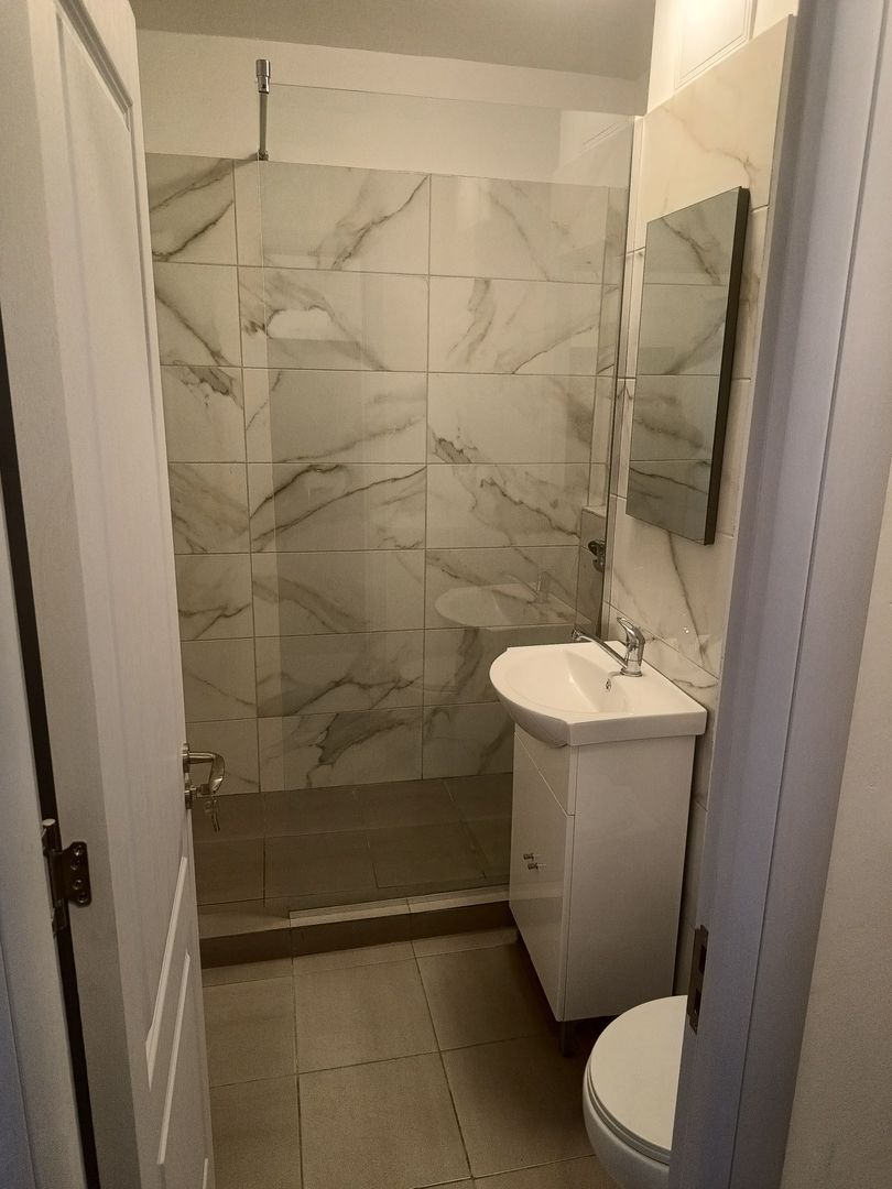 Garsonieră Titan, etaj parter cu balcon, mobilată complet, prima închiriere - Poză 3