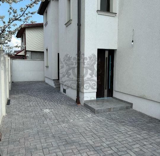 Vanzare | Vila Consolidata | Renovata | 2024 | 257 mp utili | Superba - Poză 2