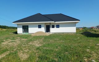 Casă individuală - Corunca-1460 mp teren - Poză 2