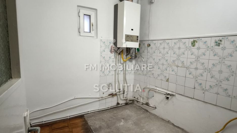 Casă de vânzare | 2 min de Centrul Vechi | garaj | curte proprie - Poză 8