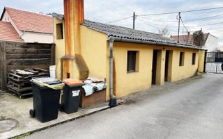 Spatiu cu 4 birouri cu teren de 3000mp - Poză 3