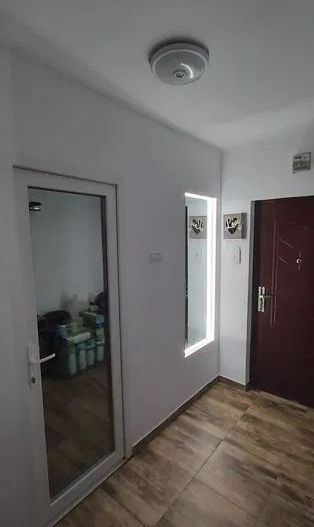 APARTAMENT MODERN BLOC REABILITAT METROU VALEA IALOMITEI - Poză 3