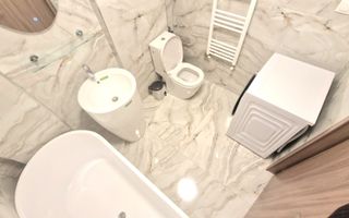 Apartament de inchiriat cu 3 camere , strada Papiu Ilarian - Poză 11