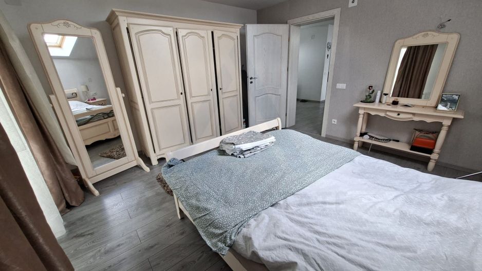 Casa individuala 149 mp utili S+P+M cu pivnita si pod in Selimbar - Poză 14