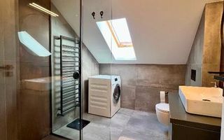 Confort și rafinament într-o locuință cochetă din Buna Ziua - Poză 13